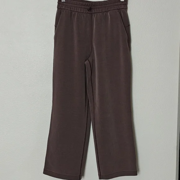 Lululemon Softstreme High-Rise Straight-Leg Cropped Pant - Picture 2 of 10